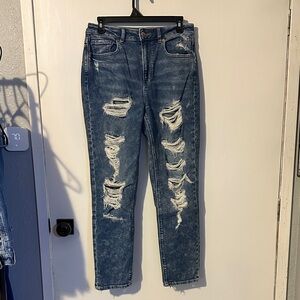 American Eagle mom jeans